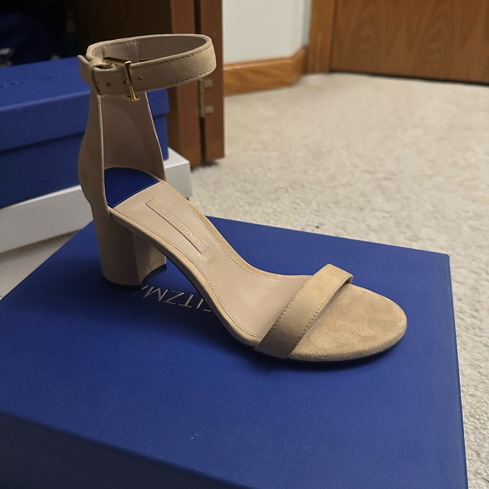 Stuart Weitzman Less Nudist 75mm Sandals Women’s size 5.5 Adobe Suede Beige